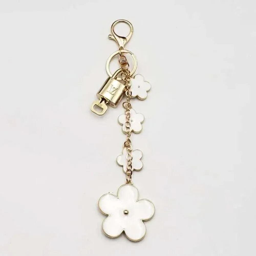 Authentic Louis Vuitton Gold Lock & Key ✨ Bag Charm Unbranded Flower Keychain - Picture 3 of 6